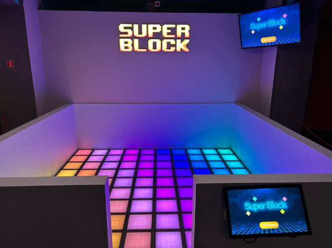 SUPER BLOCK