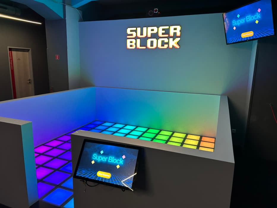 Super Block Hra 1
